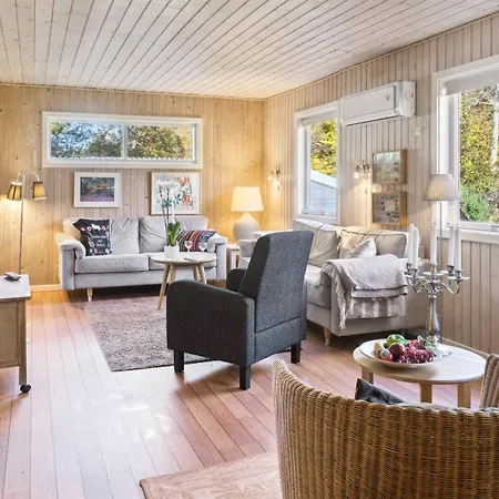 Holiday home Laurentius - 625m From The Sea In Lolland- Falster And Mon By Interhome *